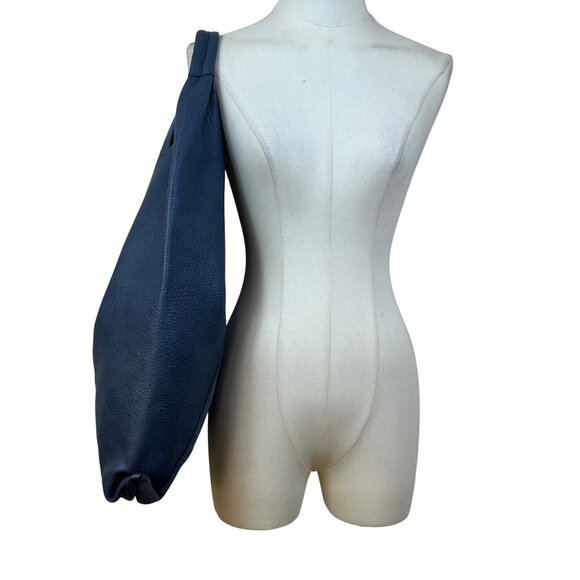 Anthropologie Women’s Navy Blue Textured Leather-Style Slouch Design Handbag - Picture 7 of 12